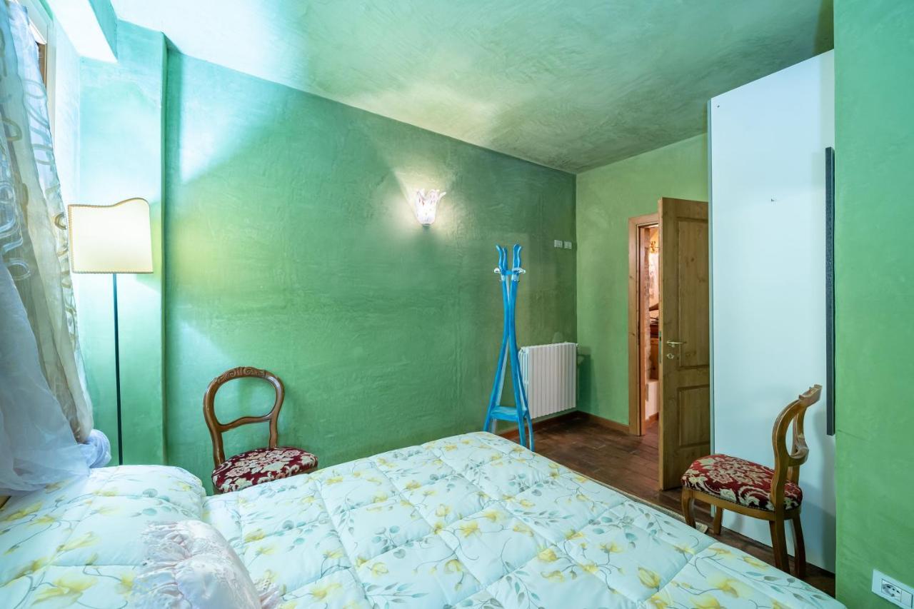 Apartament Le Chateau Franciacorta - By Host4U Colombaro  Zewnętrze zdjęcie